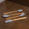 Conjunto-4-Utensilios-de-Silicone-com-Cabo-em-Bambu-Cinza-Lyor