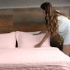 Colcha-Matelasse-Saphira-Solteiro-com-1-Porta-Travesseiro-Toque-300-Fios-Rosa-Microfibra-Lyor