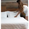Colcha-Matelasse-Saphira-King-e-2-Porta-Travesseiros-Toque-300-Fios-Branco-Microfibra-Lyor