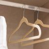 Conjunto-5-Cabides-de-Plastico-Aveludado-Bege-415cm-x-055cm-x-22cm-Lyor